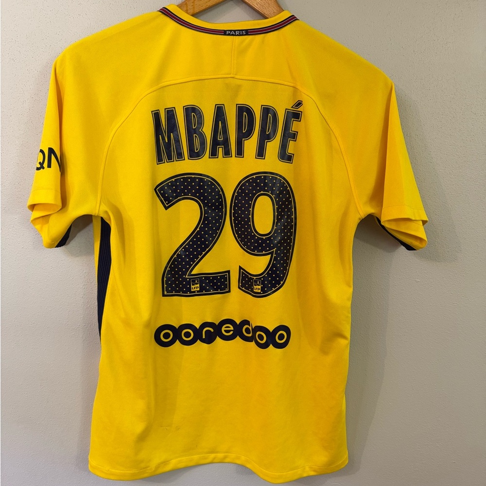 2017/18 PSG Away Jersey